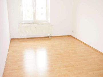 2. OG ! Balkon / Schlaf und Wohnzi. zum Innenhof