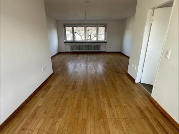 2. OG / 3 Zimmer ab sofort