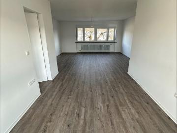 2. OG / 3 Zimmer frisch saniert