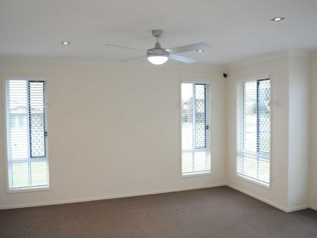 2 Opal Street, Glenvale