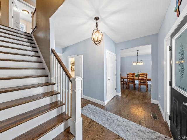 2 Atwood Lane