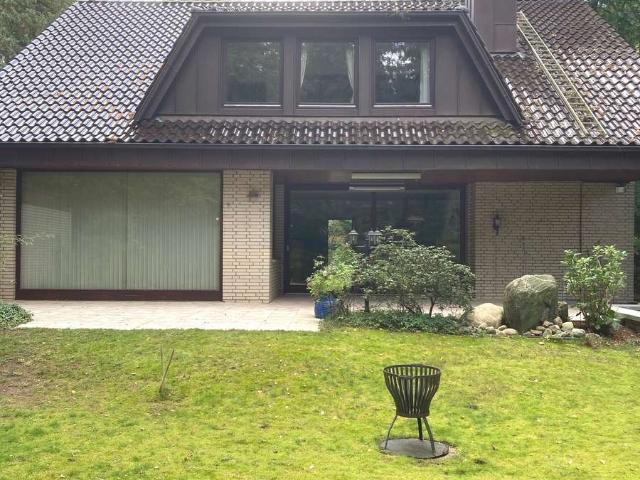 2 Attraktive Immobilien auf einem Grundstück in Quickborn Heide!Provisionsfrei für den Käufer!