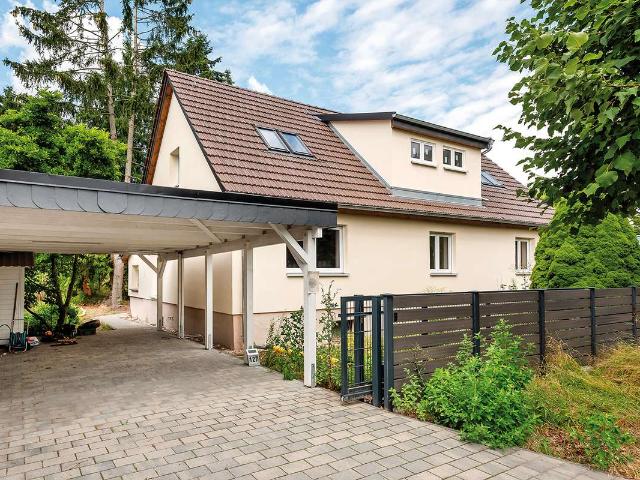 2 Ausbau Wohnungen im 2 Familienhaus in Rehfelde zu verkaufen. 27.000 Euro p.a. Nettomiete möglich