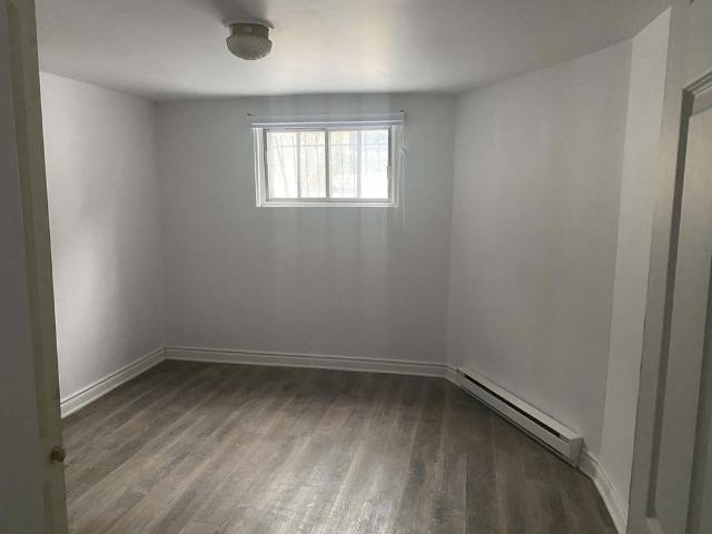 2½ à Louer à Anjou – Appartement Lumineu