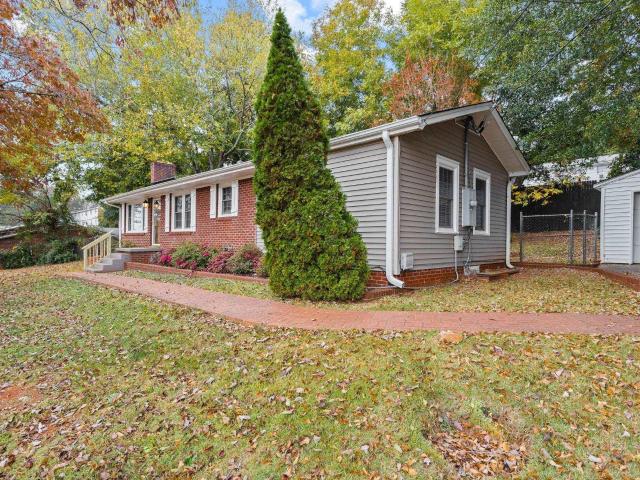 2 Abelia Drive