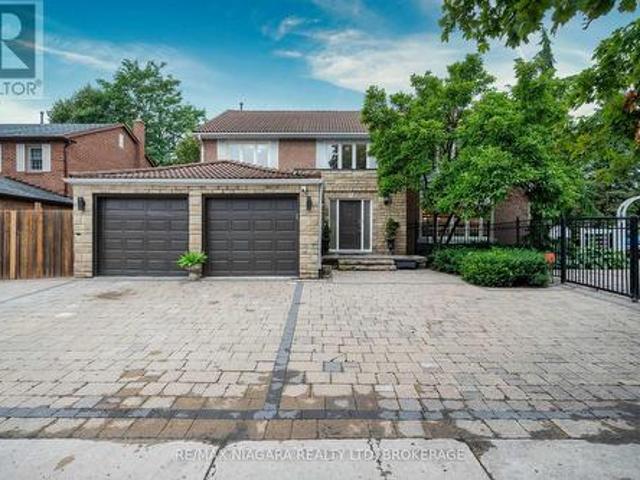2 Aitken Circle, Markham Unionville, ON, L3R 7K6 house for sale | Listing ID N13680 | Royal LePage