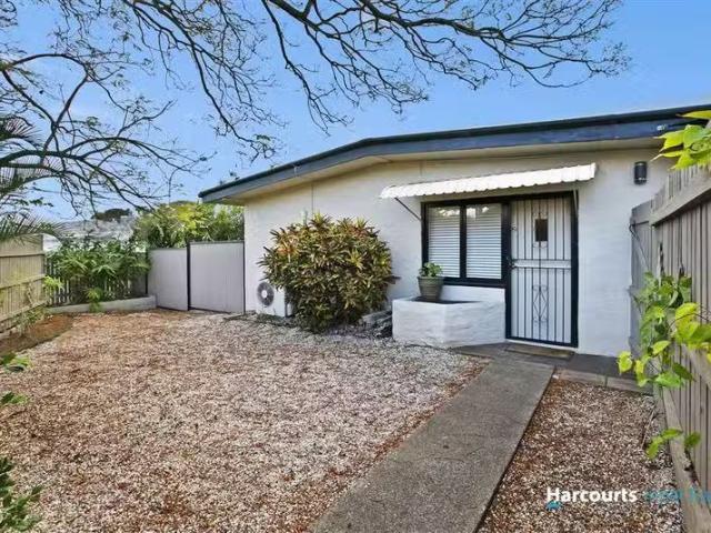 2 Alloa Street, WYNNUM WEST, QLD 4178 House for Rent