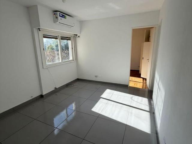 2 ambientes con cochera movil en alquiler