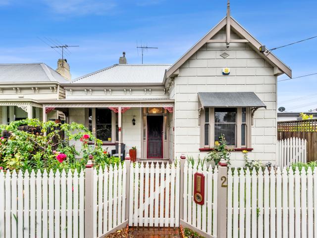 2 Anderson Street, East Geelong VIC, Australia