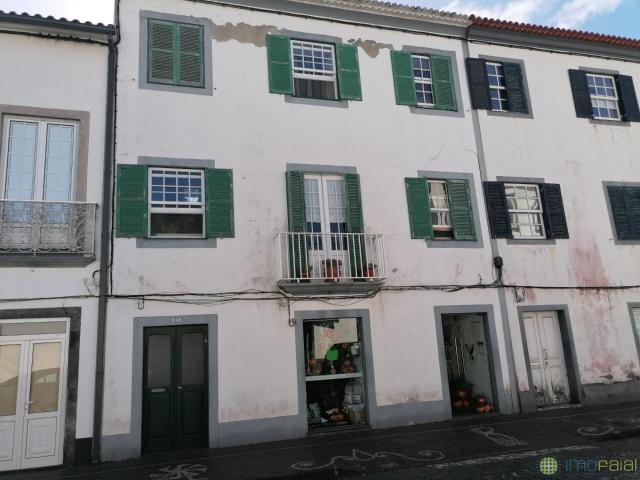 2 apartamentos+loja