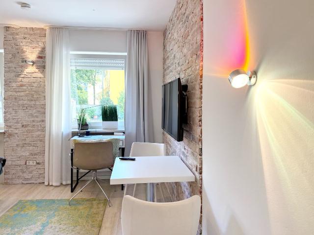 2 Apartments eine Investition: Kernsanierte Wohnung in Bestlage von München Obergiesing