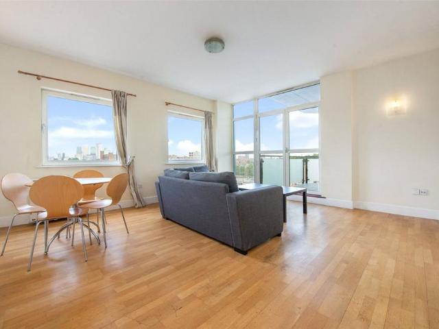 2 Artichoke Hill, London, E1W 2 bed apartment to rent £3,265 pcm £753 pw