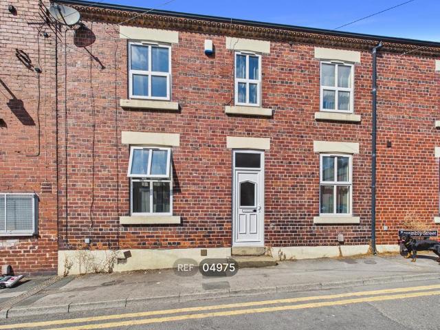 2, Assembly Street, Normanton, WF6 2DB 2 bed terraced house to rent £750 pcm £173 pw