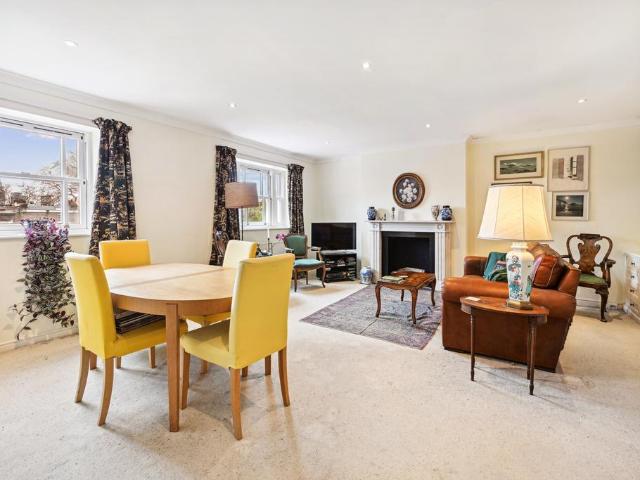 2, Bulleid Way, London, SW1W 9SL, United Kingdom | 2 bed apartment for rent #117990071 | Rentberry