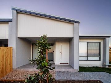 2 Burke Lane, FLAGSTONE, QLD 4280