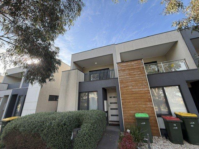 2 BALCONIES 2 BEDROOMS 2 ENSUITES!