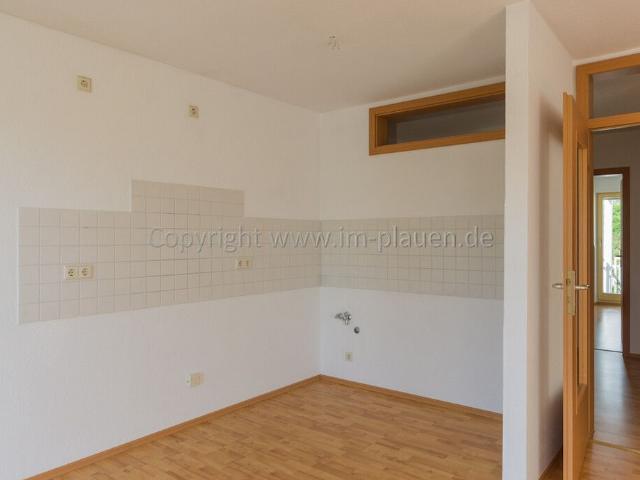 2 Balkone – Neues Badezimmer | Garage – offene Küche | 3 Zimmer Wohnung Plauen Neundorf