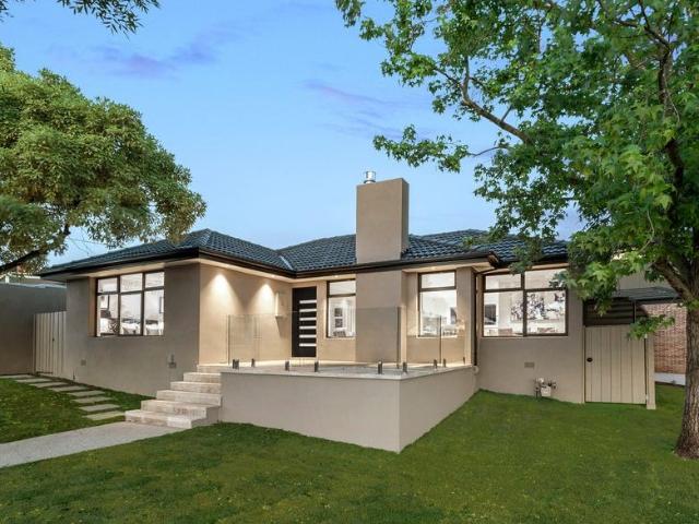 2 Banool Quadrant, Doncaster East