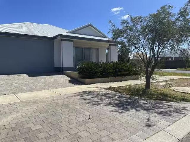 2 Bandol Street, Yalyalup, WA 6280