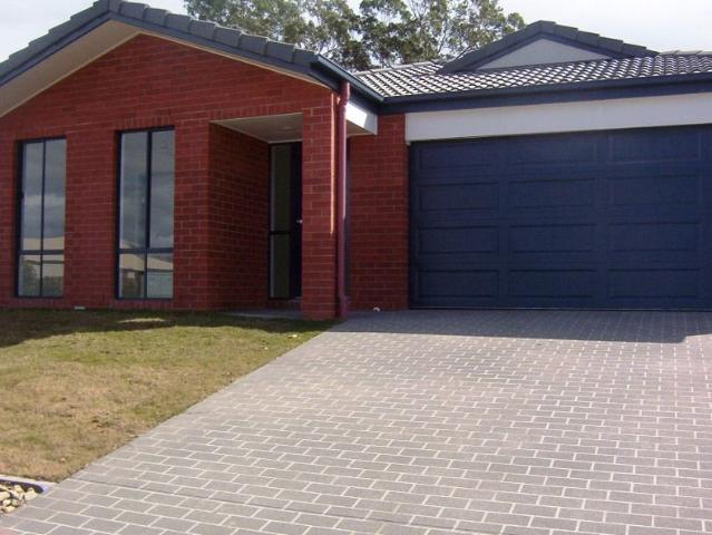 2 Barrine Place, PARKINSON, QLD 4115