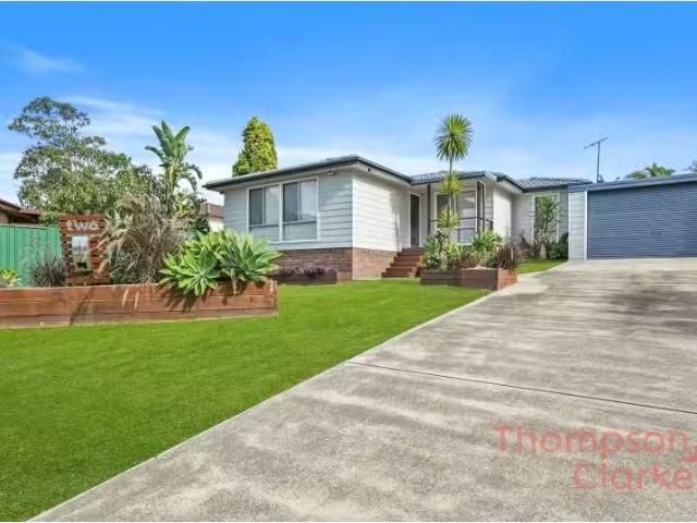 2 Batman Close, Thornton House for rent Listed by Chantelle P.