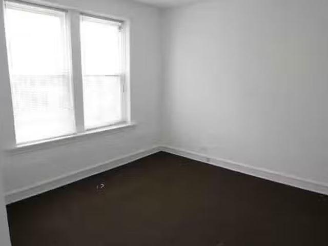 2 Bed 1 Bath