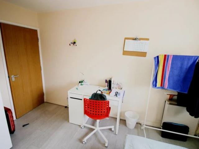 2 Bed / 1 Bath