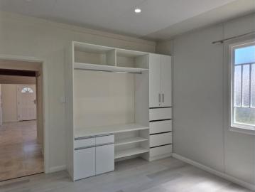 2 Bed, 1 Bath Flat w/ water & internet included!