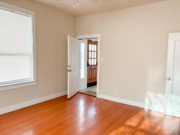 FREE First Months Rent with Signed Lease by May 1st! 2 Bed / 1 Bath Home in a Fourplex – Waco, TX!
