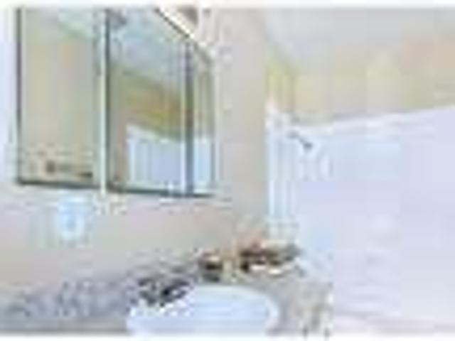 2 bed, 1 bath, safe neighborhood