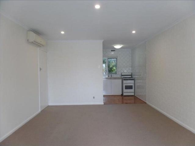 2 Bed 1 Bath Unit in the Heart of Claremont