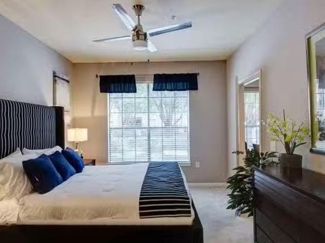 2 Bed 2 Bath