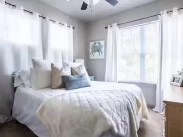 2 Bed 2 Bath