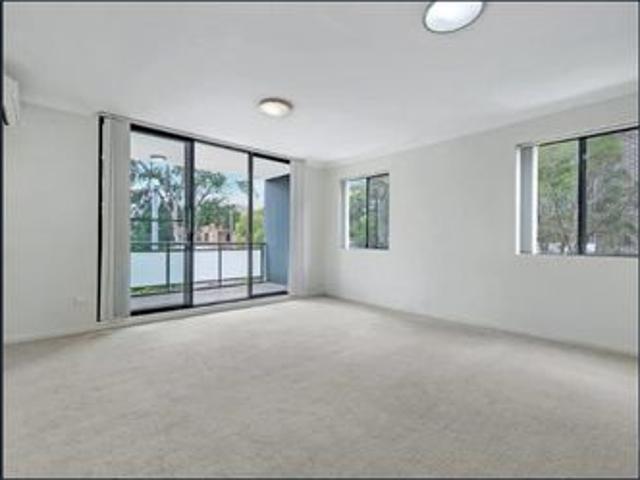 2 Bed 2 Bath 1 Car Apartment for Rent