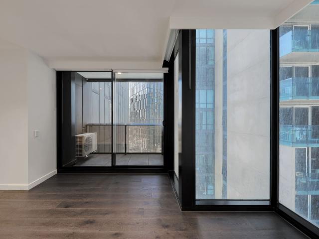 2 BED 2 BATH, 1 CAR, UN FURNISHED, NO SHORT TERM OPERATORS