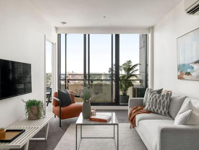 2 BED 2 BATH, 1 CAR, UN FURNISHED, NO SHORT TERM OPERATORS