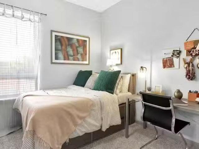 2 Bed 2 Bath