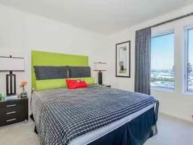 2 Bed 2 Bath
