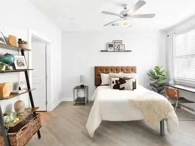 2 Bed 2 Bath