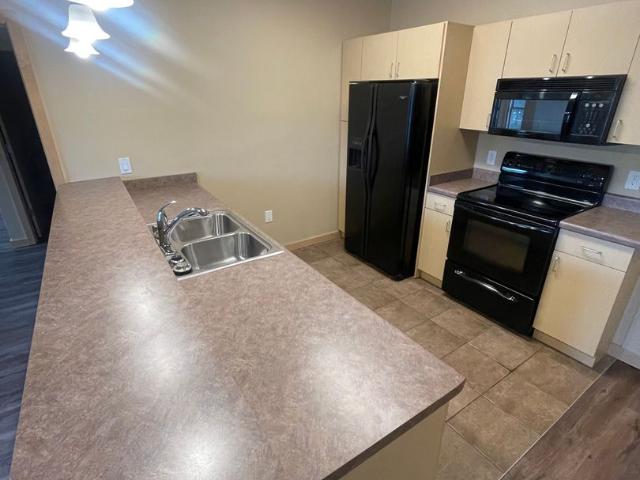 2 Bed / 2 Bath Apartment at Cannery Square Apartments