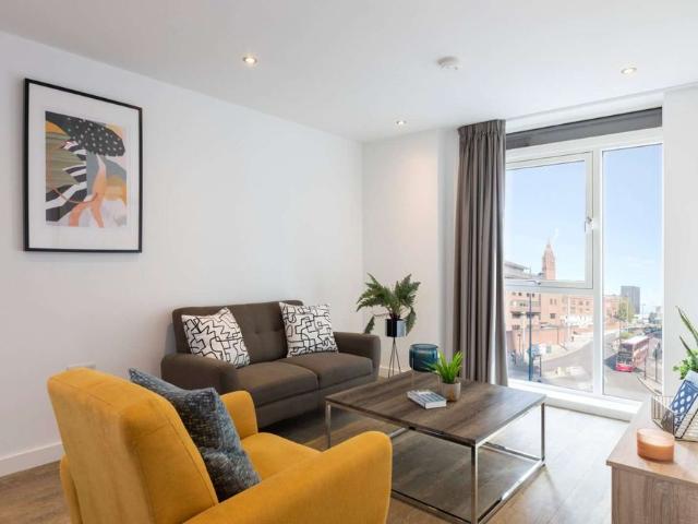 2 BED 2 BATH APARTMENT | AVAILABLE NOW | IN HIGH DEMAND | PARKING AVAILABLE | PRIME LOCATION | 24 HOUR CONCIERGE | RESIDENTS GYM