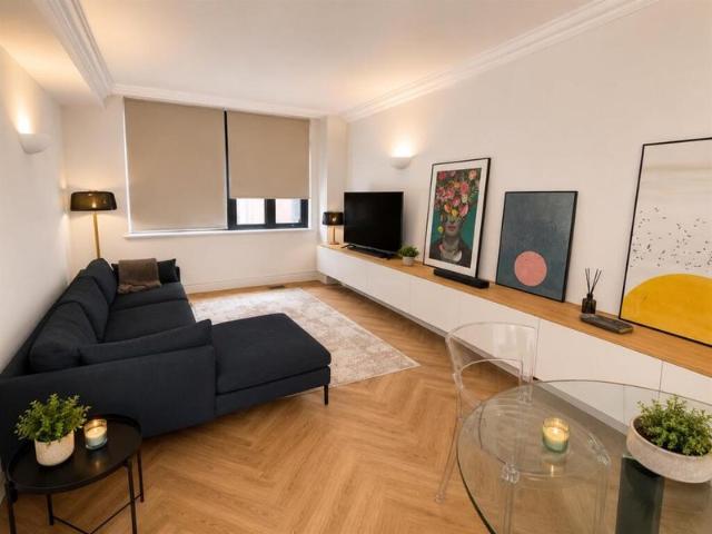 2 Bed 2 Bath at 22, Park Row Inc. Elec,Water,WIFI