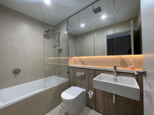 2 Bed 2 Bath Grand Apartment With Water View HURSTVILLE Station