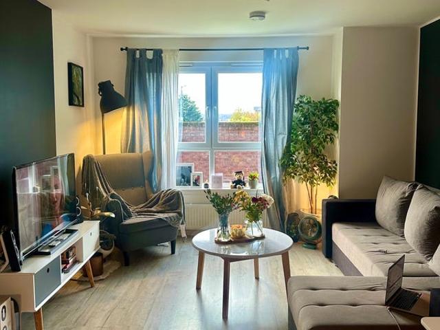 2 Bed 2 Bath Flat Glasgow Bills Included