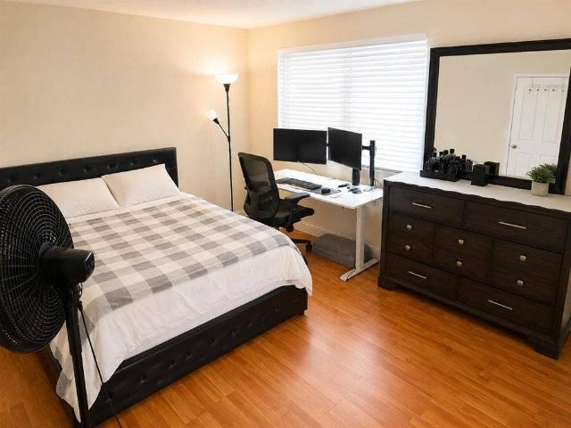 Beautiful master bedroom for $1300