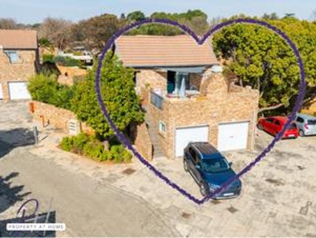 2 bed, 2 bath townhouse in la bri, r.