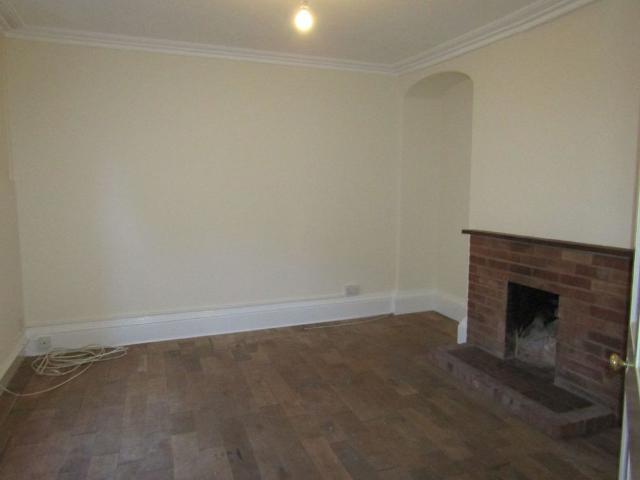 2 bed Terraced To Let