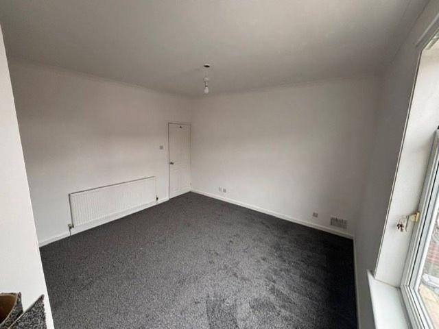 2 bed Terraced To Let