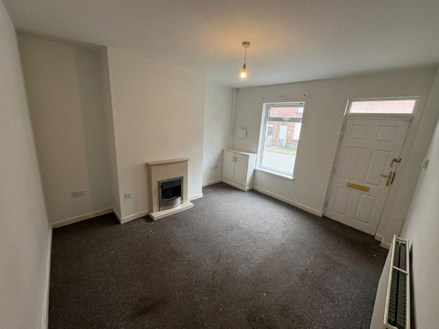 2 bed Terraced To Let