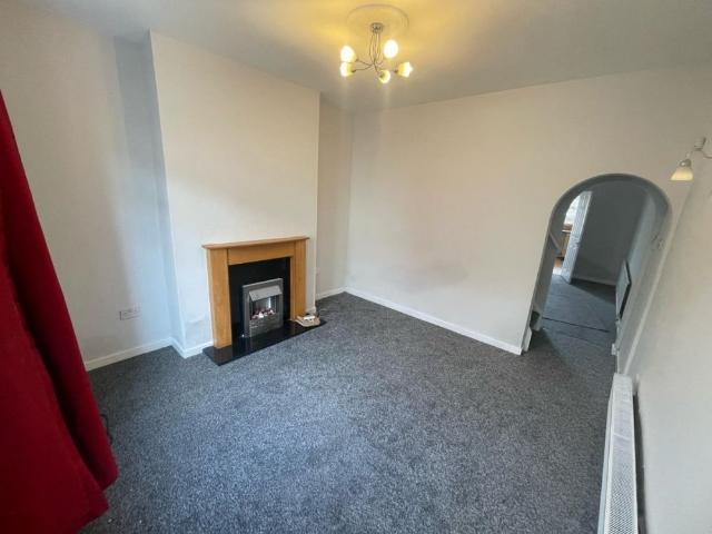 2 bed Terraced To Let